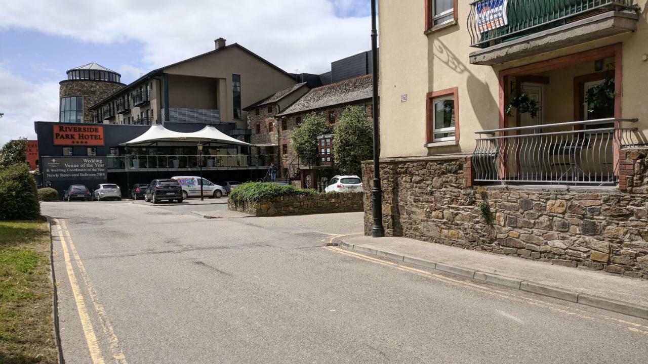 Riverview Luxury Short Stay Apartment Enniscorthy Eksteriør bilde