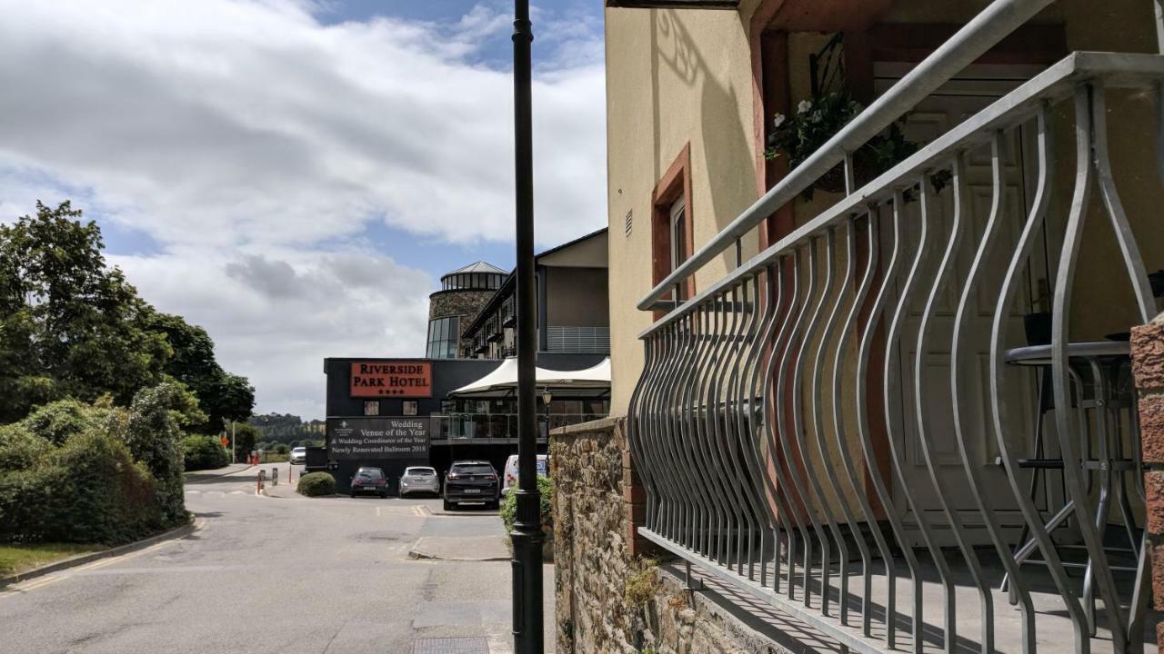 Riverview Luxury Short Stay Apartment Enniscorthy Eksteriør bilde