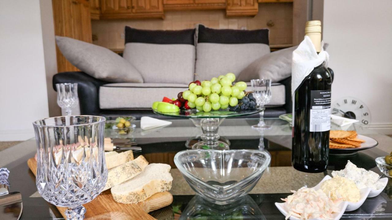 Riverview Luxury Short Stay Apartment Enniscorthy Eksteriør bilde